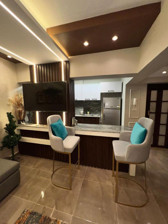 Luxury Flat With Garden And Private Entrance شقة فاخرة بحديقة و مدخل خاص Kaherah Luaran gambar